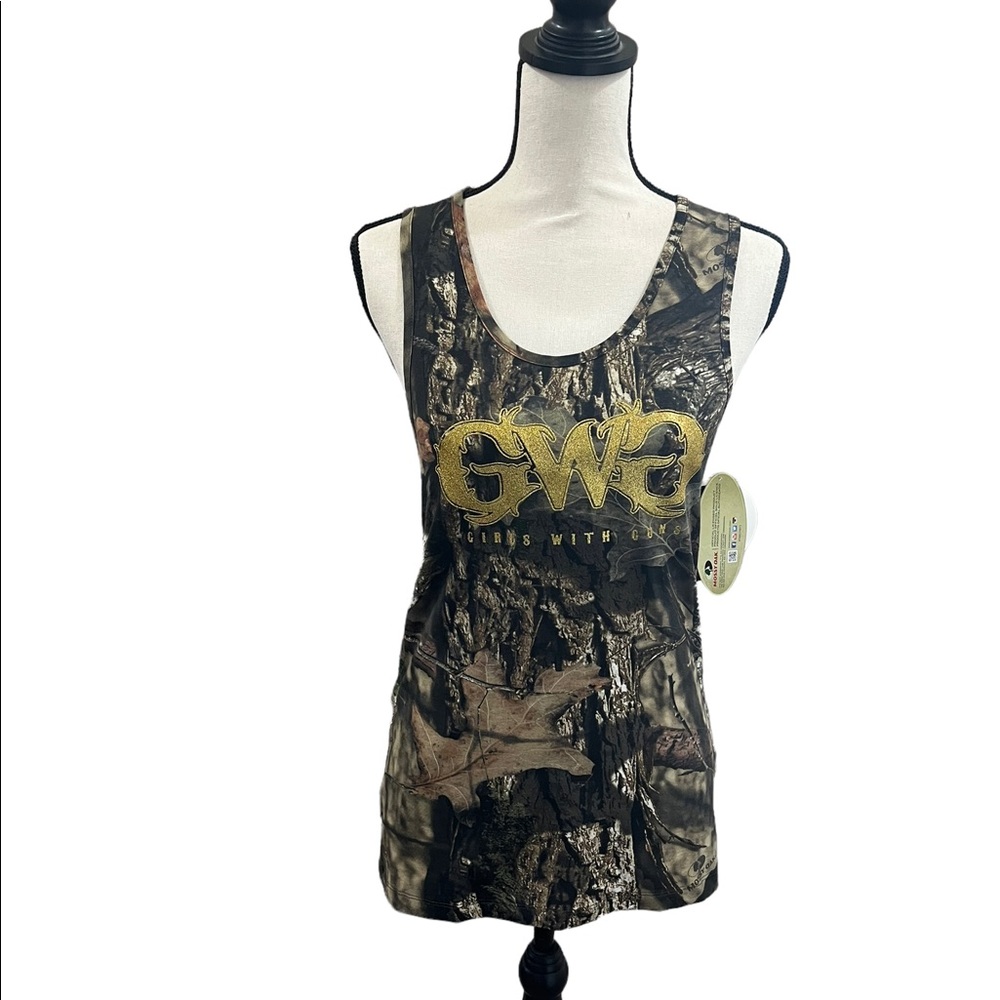 BNWT. GWG CAMO LOGO TANK